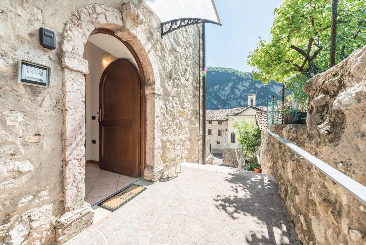 Appartamento Ania Vista Castello Tenno Zewnętrze zdjęcie
